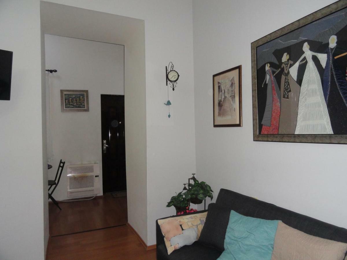 Apartment Fine Home 第比利斯 外观 照片